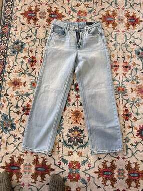 AllSaints Gem Light Wash Straight Leg High-Rise Jeans Size 26